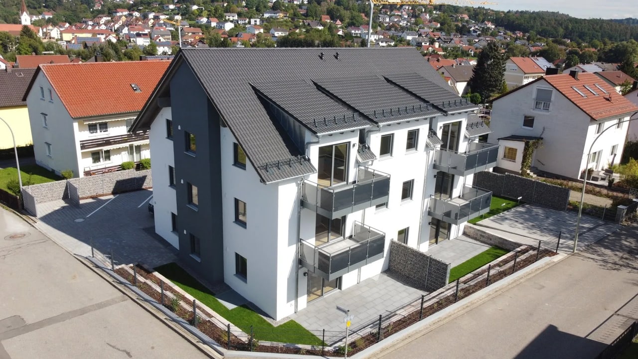 Mehrfamilienhaus in Wenzenbach — Ansicht 3